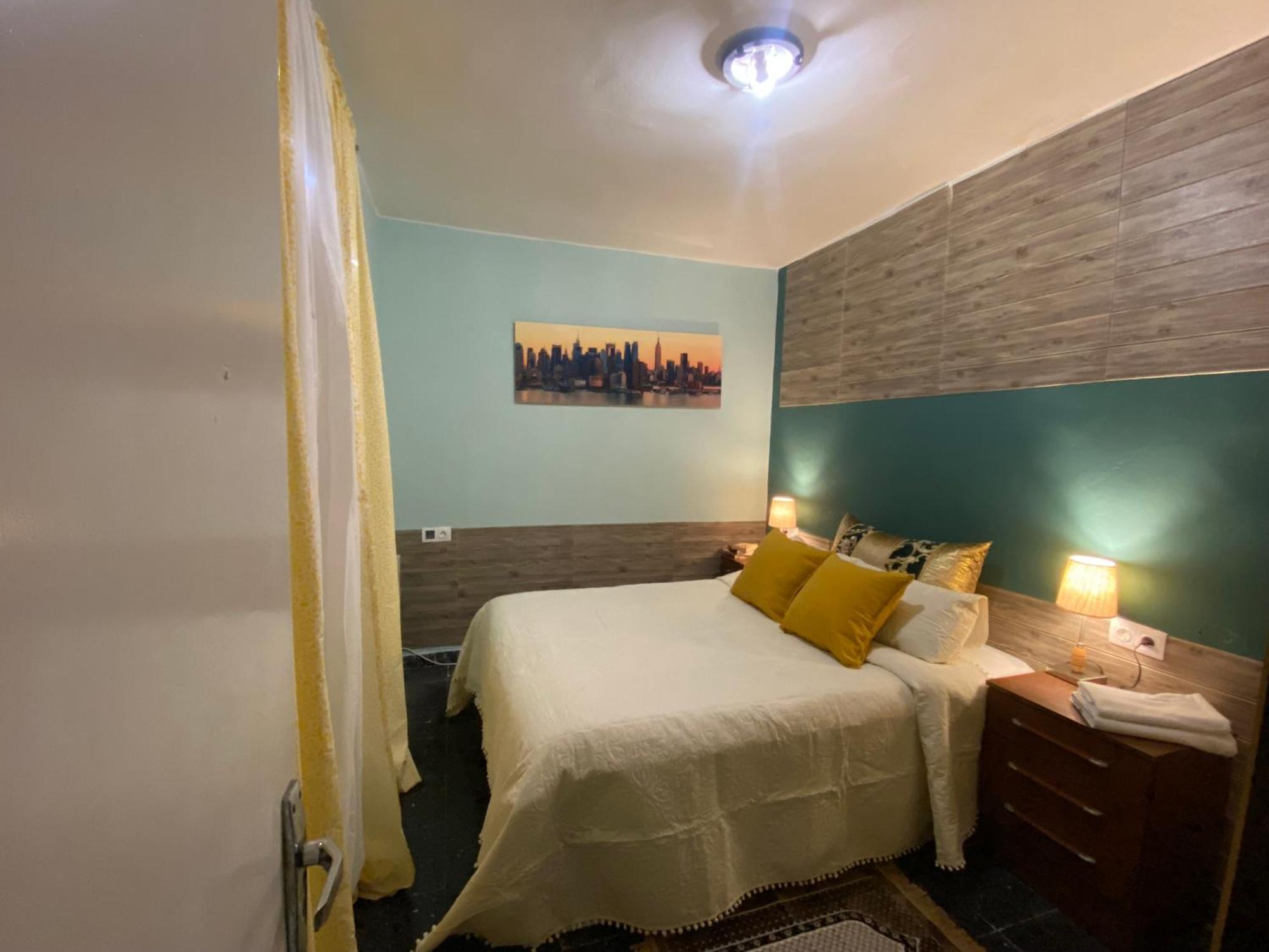 La Casa De Las Hadas Hotel La Reguda Kültér fotó